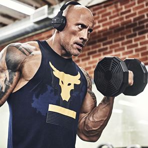 Η προπόνηση δικεφάλων του The Rock