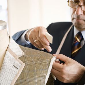 Tips για να κάνεις τη σωστή επιλογή όταν ράβεις κοστούμι