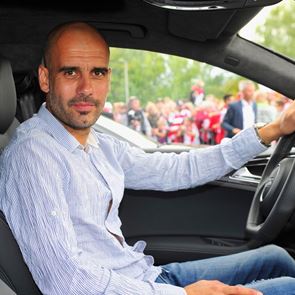 Τα πολυτελή αυτοκίνητα που έχει καταστρέψει ο Pep Guardiola στην Αγγλία