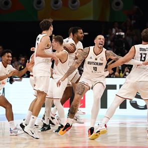 H Γερμανία κέρδισε τη Σερβία στον τελικό του Μουντομπάσκετ