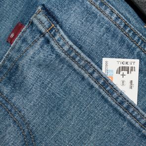 Οι χρήστες κάνναβης δεν θέλουν να καταργηθεί το χάρτινο εισιτήριο στο παριζιάνικο μετρό