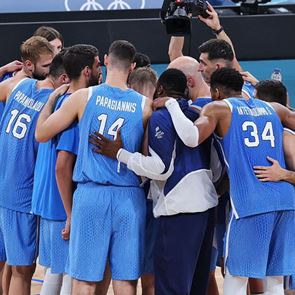 Τα δύο σενάρια που στέλνουν την Εθνική στους &#39;8