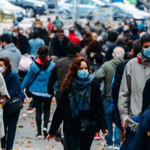 Κορονοϊός: Εκτόξευση με 3.739 νέα κρούσματα