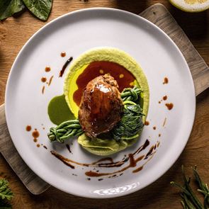 Μία φίνα κερκυραϊκή κουζίνα στην Αθηναϊκή Ριβιέρα