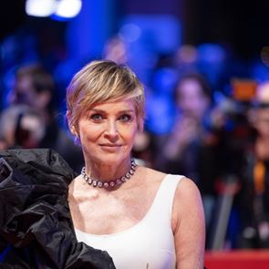 Η Sharon Stone θα φύγει από τις ΗΠΑ αν βγει πρόεδρος ο Trump