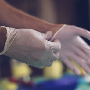 Η σωστή χρήση των γαντιών