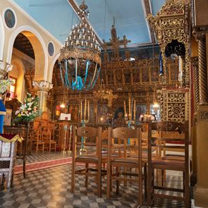 Ανοιχτές οι εκκλησίες για τα Θεοφάνεια, παρά τις απαγορεύσεις