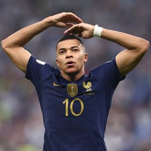 Όλοι μιλούν για το ρολόι του Kylian Mbappé πριν από την ήττα της Παρί Σεν Ζερμέν