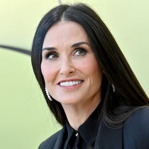 Λατρεύουμε τις αποκαλυπτικές εμφανίσεις της Demi Moore