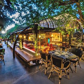 Στο Artisanal (και) για ποτό