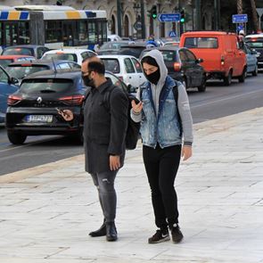 Τι αλλάζει για μετακινήσεις τα Σαββατοκύριακα, λιανεμπόριο, κομμωτήρια