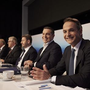 Τα καλύτερα memes του Twitter για το debate