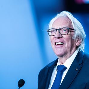 'Έφυγε' από τη ζωή ο Donald Sutherland