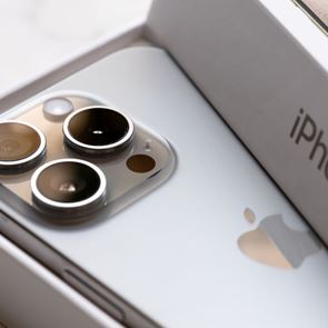 Μάθαμε πότε θα δούμε τα <em>iPhone</em> 16