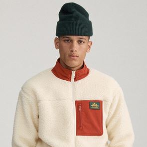 Η vintage επιστροφή του φλις στα πανωφόρια