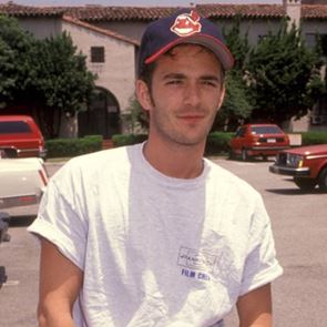 Τα 5 βασικά T-shirts του καλοκαιριού