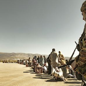 Ποια διεθνής σειρά που γυρίστηκε στην &lt;em>Ελλάδα&lt;/em> διαγωνίζεται στο μεγαλύτερο φεστιβάλ τηλεοπτικών σειρών στην Ευρώπη