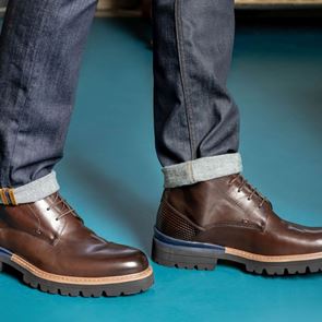 Aπογειώνοντας την έννοια της κομψότητας με Tsakiris Mallas