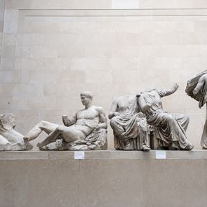 Τα Γλυπτά του Παρθενώνα και μια αιρετική βρετανική άποψη