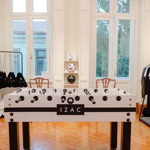 Η γαλλική φινέτσα της IZAC &quot;έντυσε&quot; το Esquire TownHouse