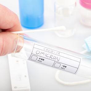 Γιατί η εσκεμμένη νόσηση από κορονοϊό δεν είναι πανάκεια