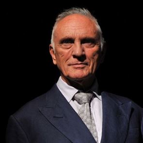 Πέθανε ο θρυλικός ηθοποιός Terence Stamp