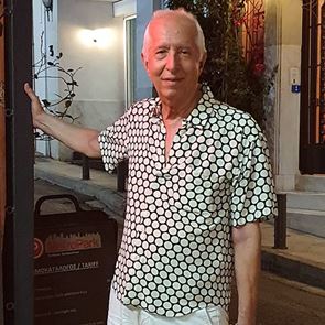 Αποχαιρετισμός στον Κωνσταντίνο Τζούμα, τον τελευταίο εστέτ των Αθηνών