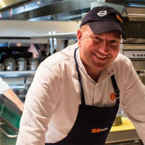 To ηχηρό μήνυμα του Έκτορα Μποτρίνι για τα ελληνικά εστιατόρια