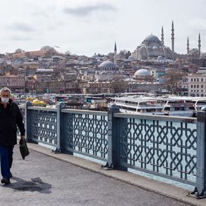 Κάτι δεν πάει καθόλου καλά με την αλώβητη από την <em>πανδημία</em> Τουρκία