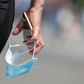 Για ποιους μπορεί να επιστρέψει το sms στο 13033