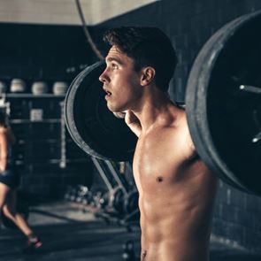 Προπόνηση με βάρη: Η κατάλληλη ώρα για μέγιστα αποτελέσματα