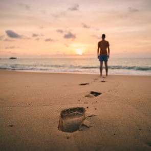 Το περπάτημα στην &lt;em>παραλία&lt;/em> και τα οφέλη του