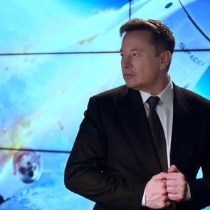 Μία μόνο λέξη του Elon Musk καταπόντισε το bitcoin