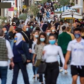 &lt;em>Κορονοϊός&lt;/em>: 2.383 νέα κρούσματα