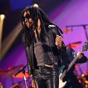 O Lenny Kravitz τον Αύγουστο στην Αθήνα