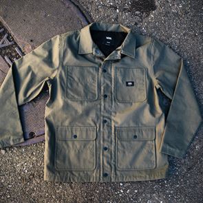 Το νέο Drill Chore Coat της <em>Vans</em> αντέχει στα δύσκολα