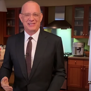 H πρώτη τηλεοπτική εμφάνιση του Tom Hanks μετά τον κορονοϊό