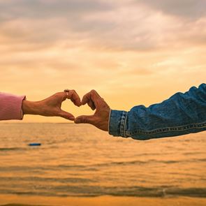 Love bombing: Γιατί το να λες συνεχώς &quot;σ΄αγαπώ&quot; κάνει κακό στην υγεία