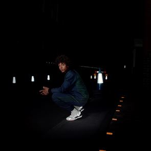 H νυχτερινή επιστροφή του NITE JOGGER των &lt;em>adidas&lt;/em> Originals