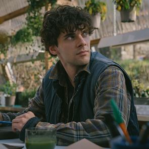 Αυτή η σειρά εκθρόνισε το Adolescence από την πρώτη θέση του &lt;em>Netflix&lt;/em>