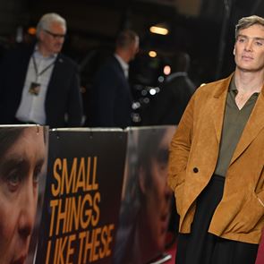 Βρήκαμε τι μουσική ακούει ο Cillian Murphy στο σπίτι