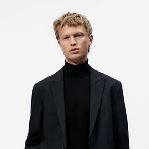 Πώς να ντυθείς καλά αυτές τις γιορτές