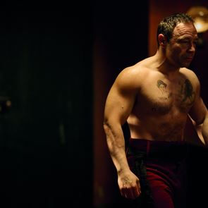 Από το Peaky Blinders και τη Μαρία Κάλλας, στο Disney+: Η νέα σειρά του Steven Knight