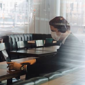 Νέο αρνητικό ρεκόρ κρουσμάτων &lt;em>Covid&lt;/em>-19 στη Σουηδία