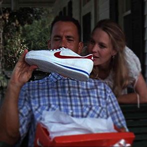 Τα <em>sneakers</em> που αγαπήσαμε στο σινεμά