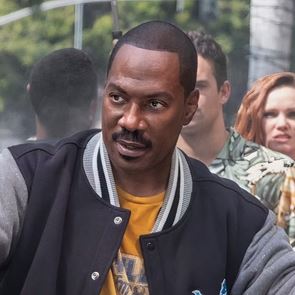 5 τέλειες σειρές και ταινίες για να δεις αυτό το σαββατοκύριακο