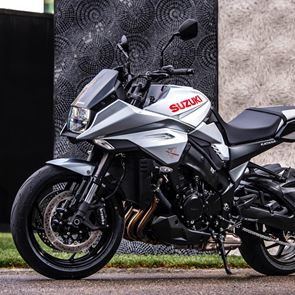 Suzuki Katana: Ιαπωνική μοτοσικλέτα με &lt;em>ιταλική&lt;/em> υπογραφή