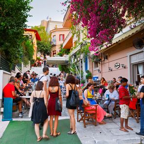 Έκτακτα μέτρα σε μπαρ και νυχτερινά κέντρα για περιορισμό των κρουσμάτων