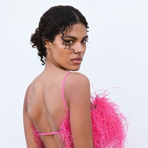 Tina Kunakey, ελεύθερη (;) και ωραία