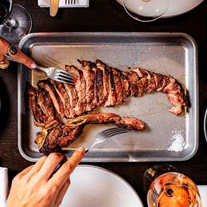 OX: H παραδοσιακή ψησταριά συναντά τη high end κρεατοφαγία